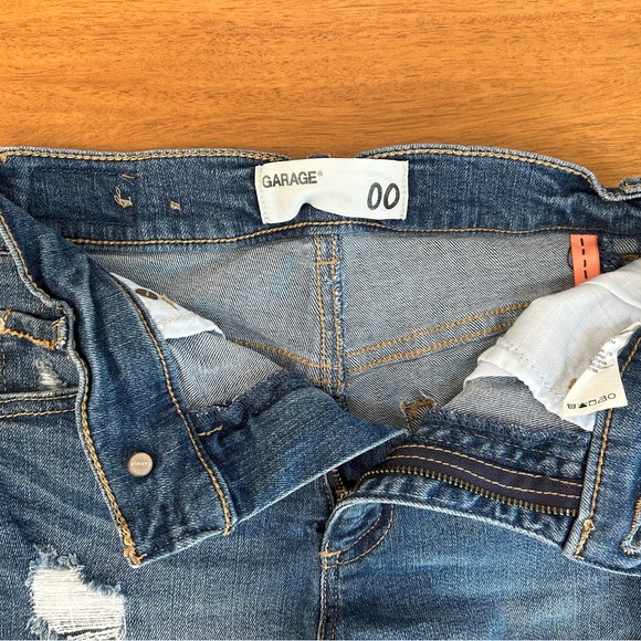 Garage Distressed Jean Shorts - Picture 3 of 3